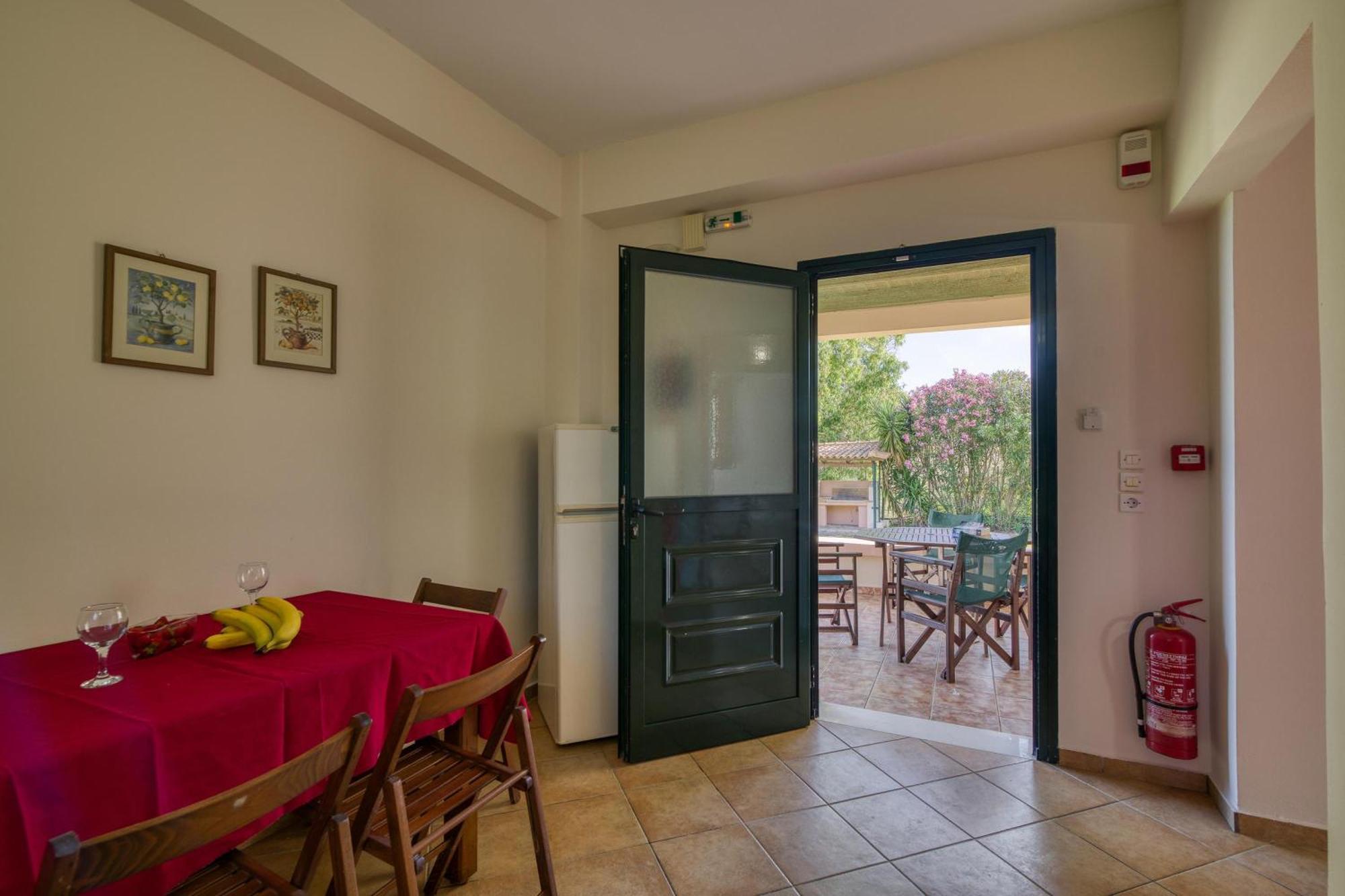 Analipsi Beach Front Villas - Happy Rentals Kastron  Luaran gambar